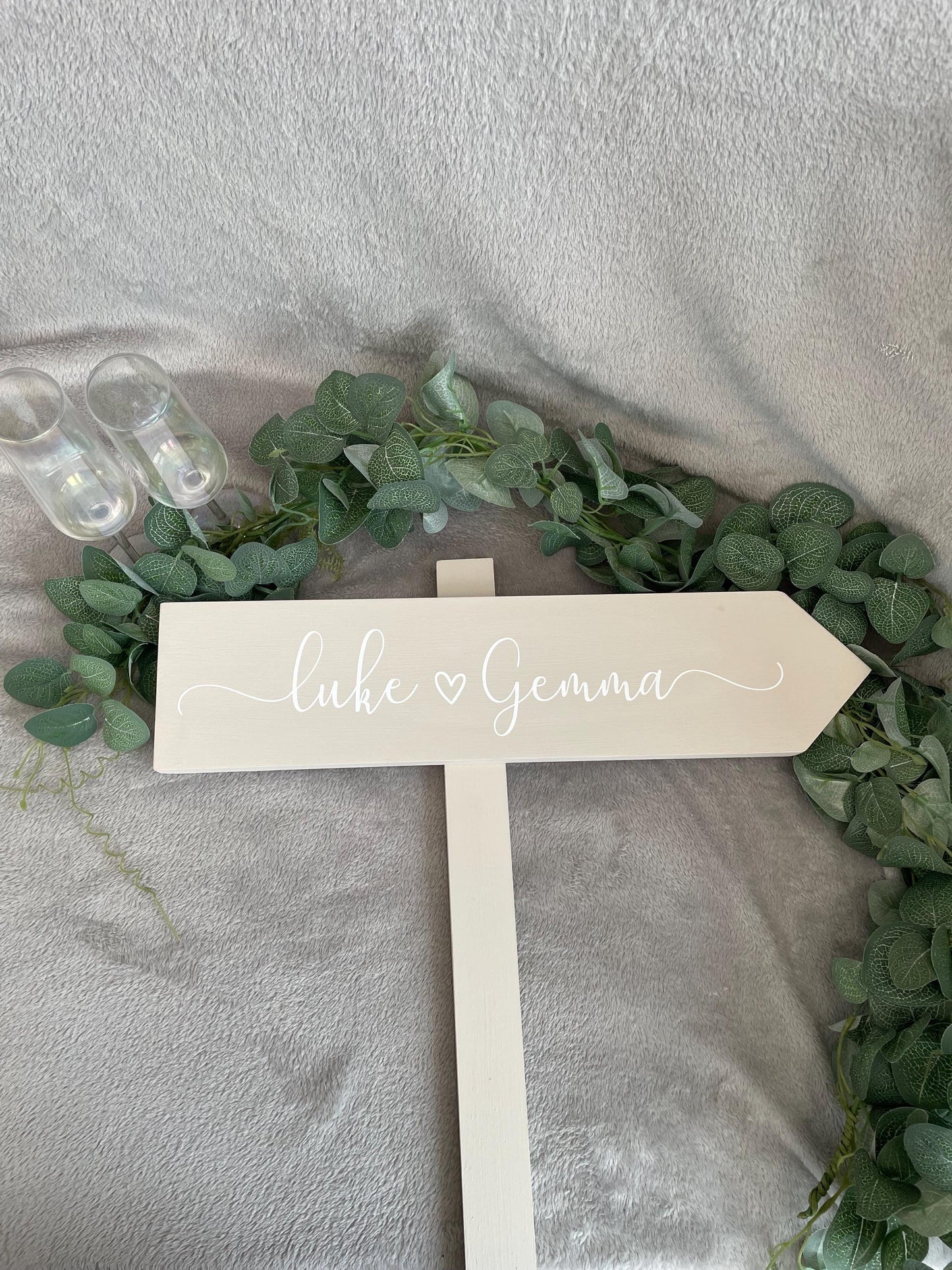 Personalised, NEUTRAL wooden event direction sign.