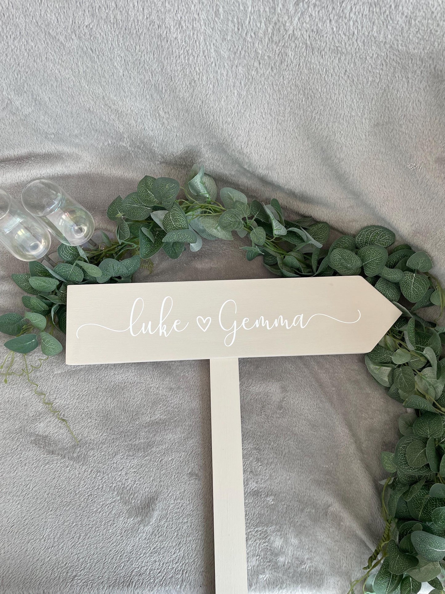 Personalised, NEUTRAL wooden event direction sign.