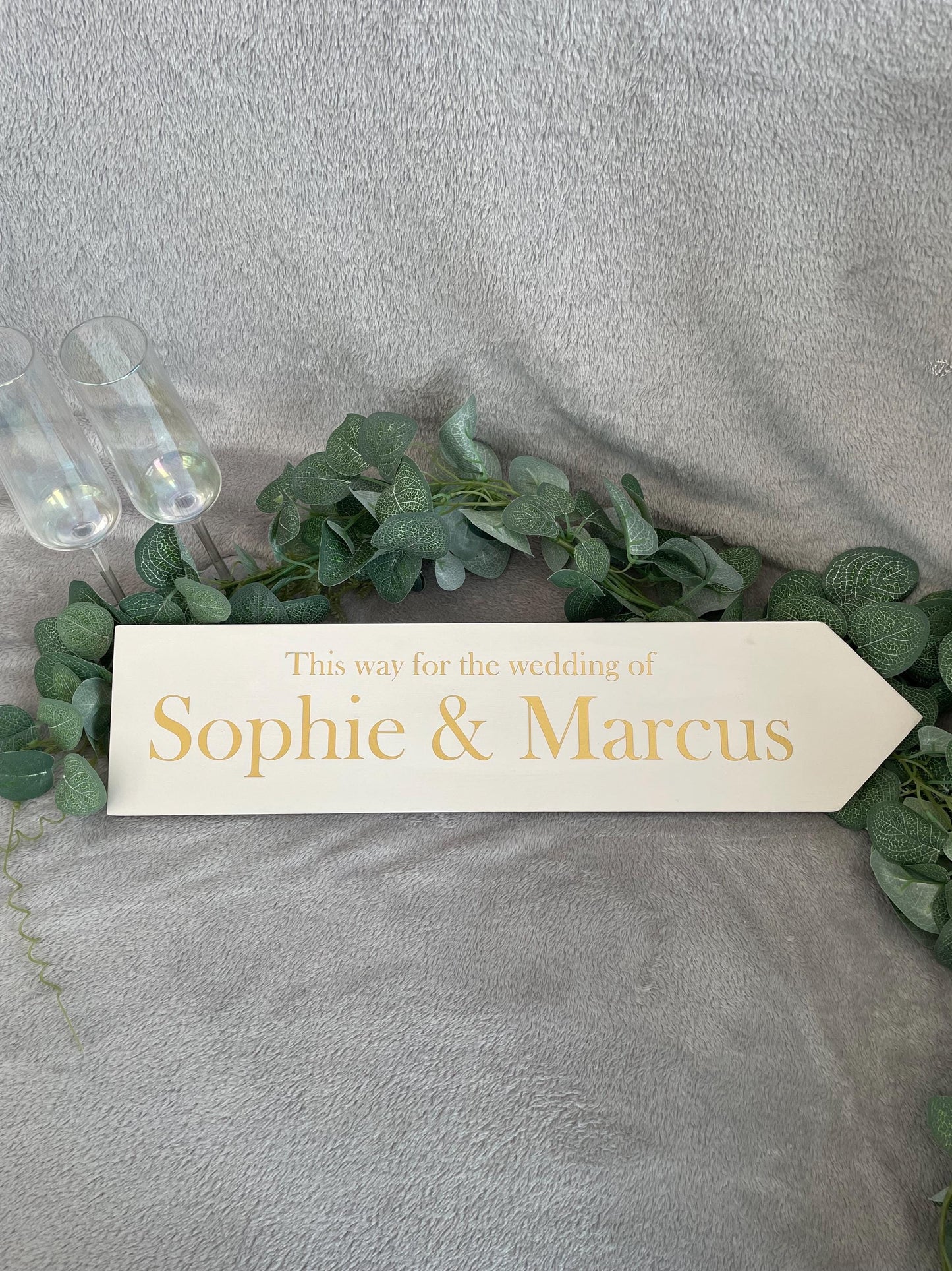 Personalised NEUTRAL wooden event direction sign.