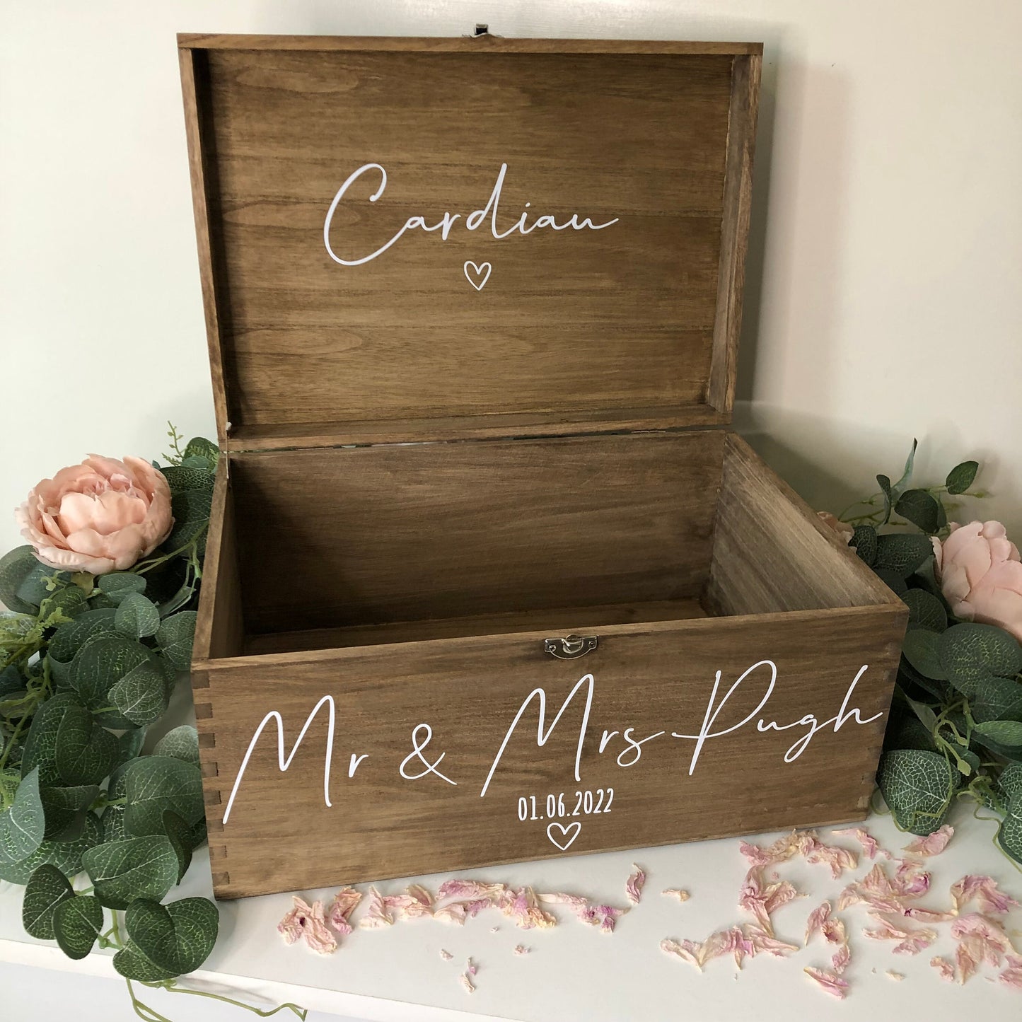 UPGRADE for custom text on gift box. Box not included, please purchase separately.